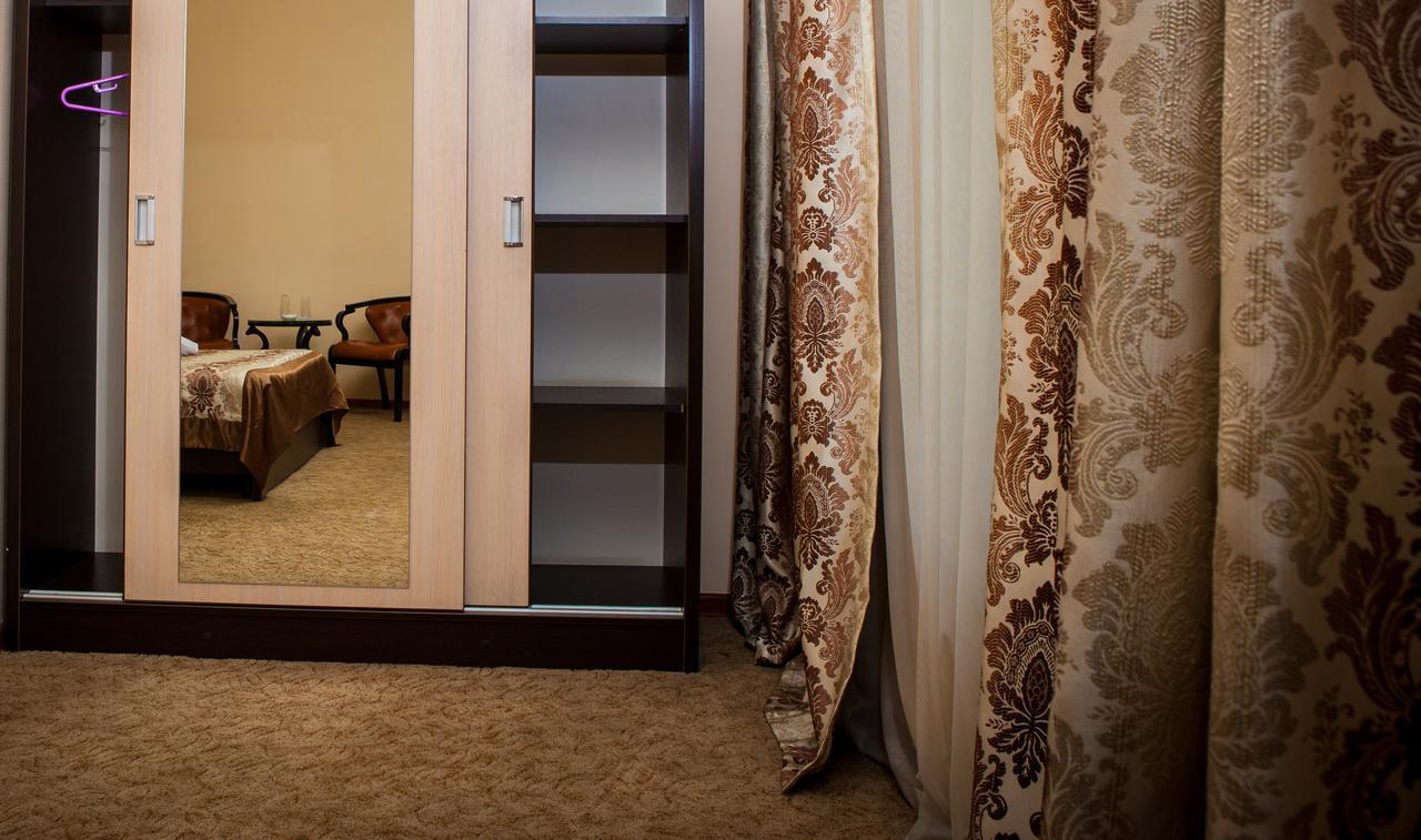 Hotel Avenue Бишкек Экстерьер фото